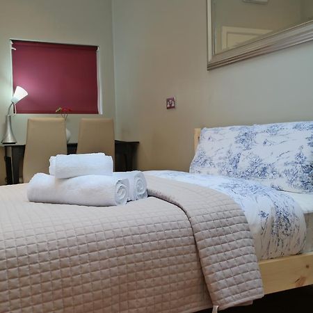 London Malvern Road Rooms To Let Екстер'єр фото