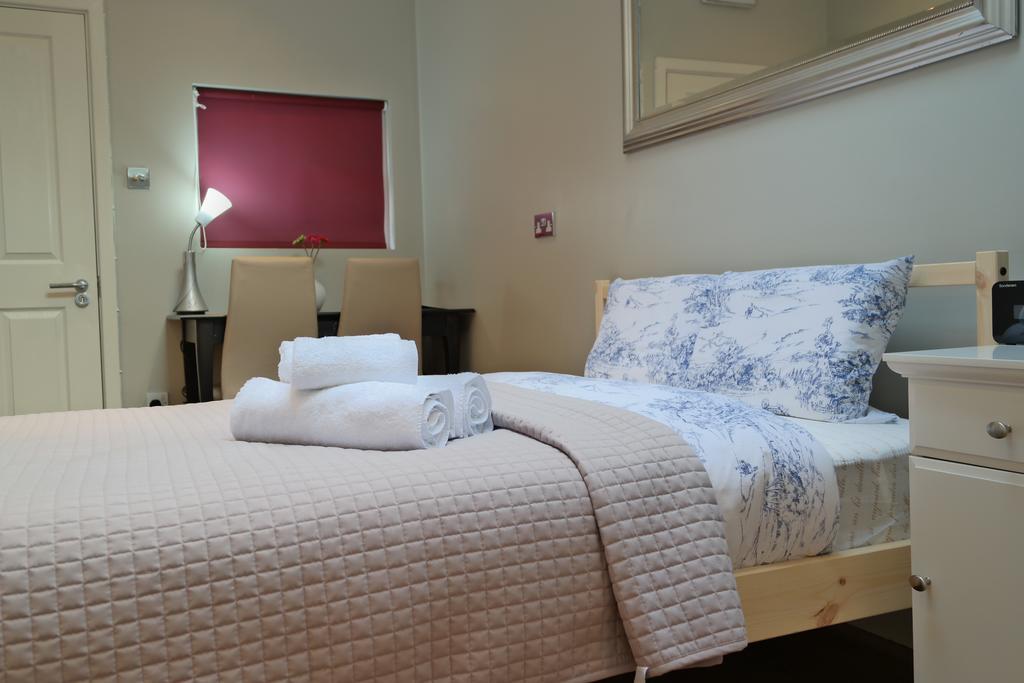 London Malvern Road Rooms To Let Екстер'єр фото